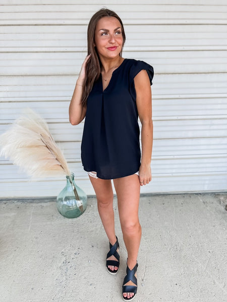 The All Fluffed Out Top - Black