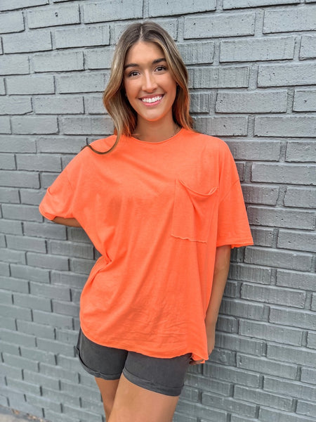 The Hangout Tee - Coral